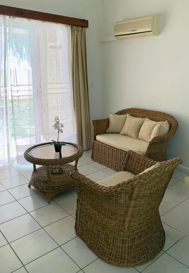 Lovely Beachfront Boutique Apartment Flic-en-Flacq Екстериор снимка